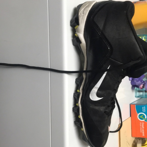 Boys cleats( football) - Picture 1 of 1